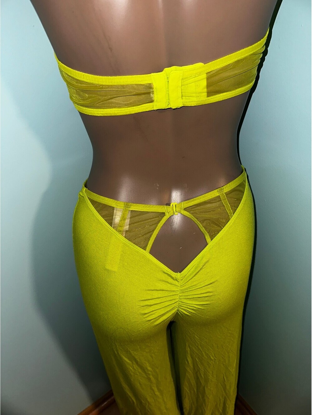 Savage X Fenty Yellow Mesh Accent Two-Piece Lounge Set L - Picture 7 of 14